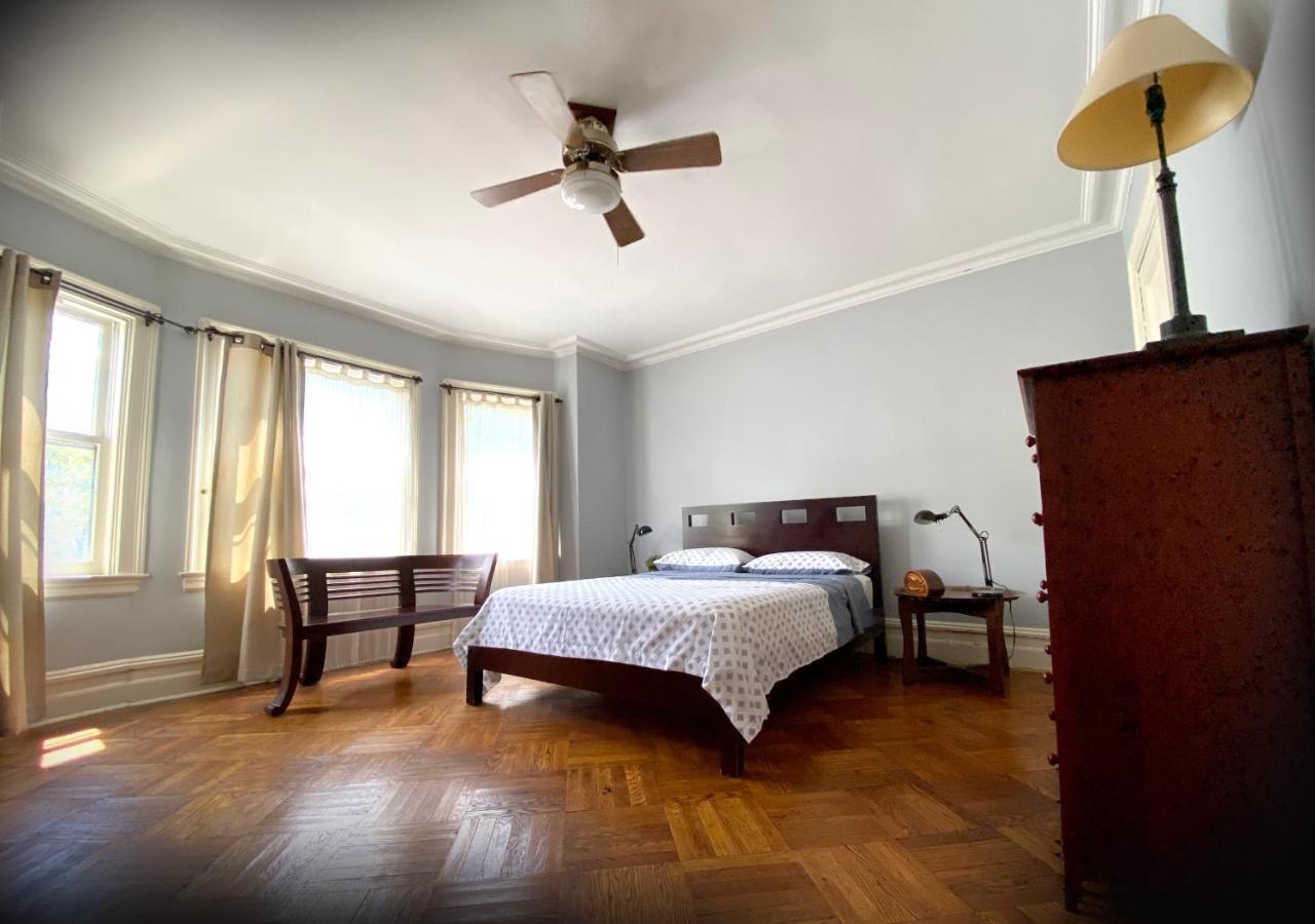 Spacious Bedroom In A Brooklyn House Shared With Host New York Luaran gambar